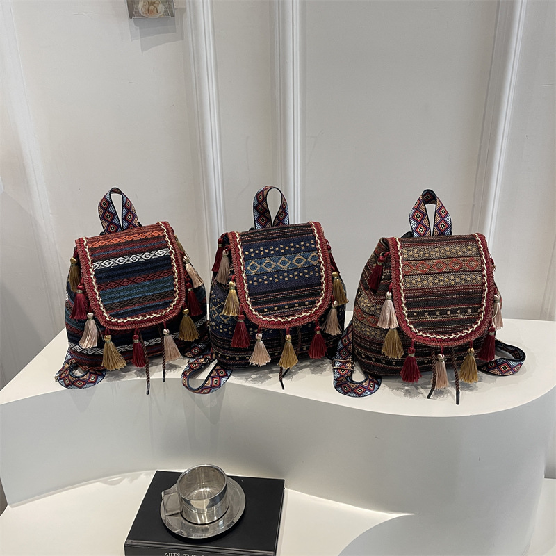 New Ethnic Fashion - Nova Mochila Feminina 2026: Mochila de
