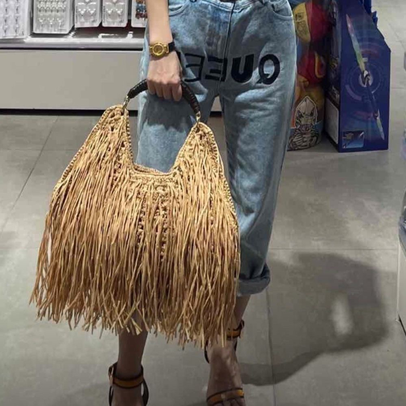 Bolsa de Palha com Franjas Boê - Ethnic Fashion Design avaliação e preço